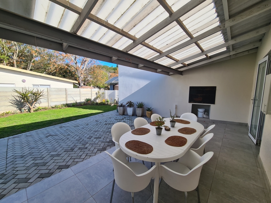 To Let 4 Bedroom Property for Rent in Port Alfred Eastern Cape